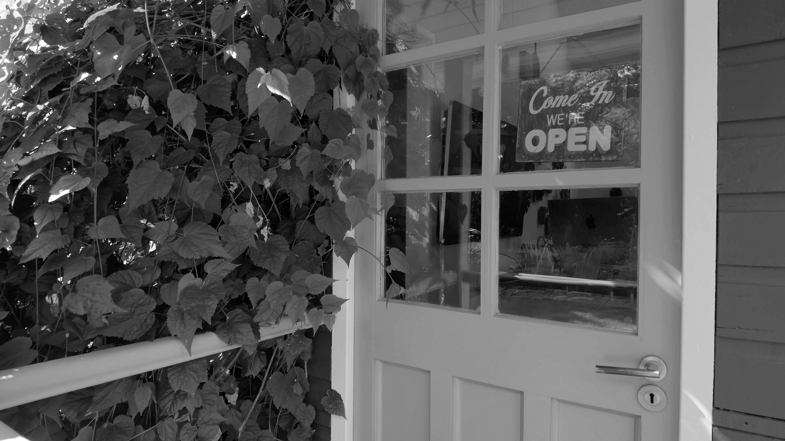 Escape studio video02032930 2 mono